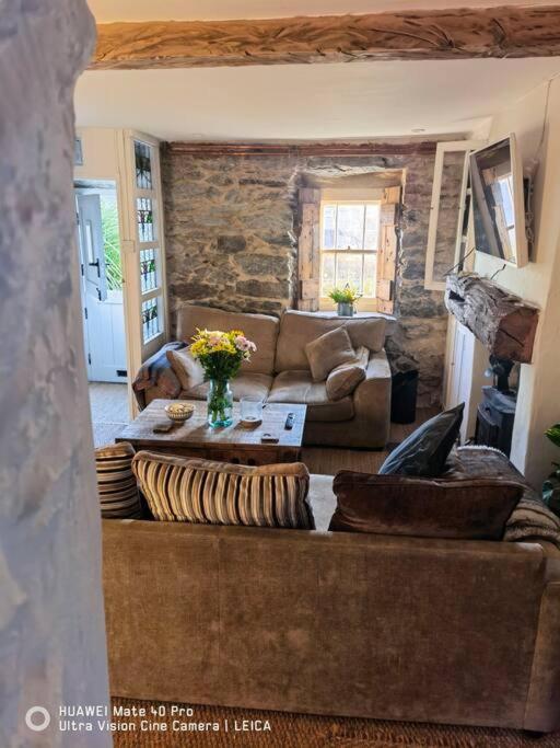 Brynglas Cottage With Hot Tub, Anglesey. Llanfachraeth ภายนอก รูปภาพ
